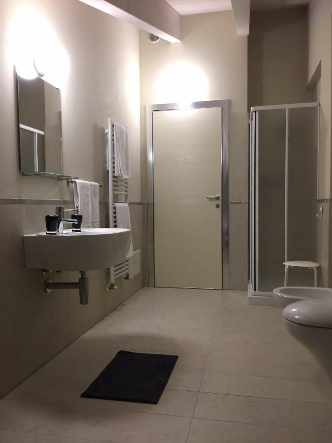 Residenza Virgiliana Suite Con Terrazza-Centro Storico Мантуя Экстерьер фото