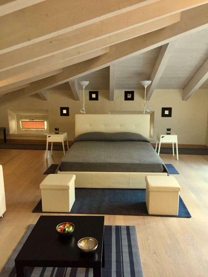 Residenza Virgiliana Suite Con Terrazza-Centro Storico Мантуя Экстерьер фото